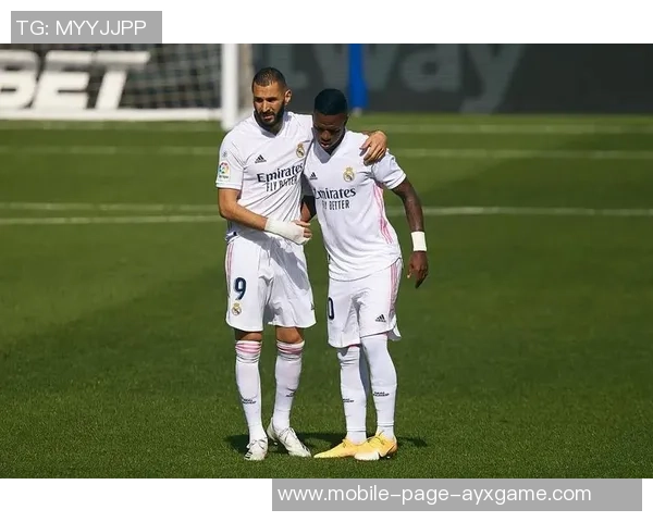 维尼修斯连续11场未进球却渴望3000万欧年薪引发记者质疑